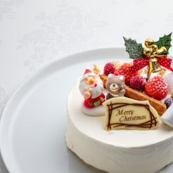 クリスマスケーキ予約受付中、是非ホテルメイドのクリスマス商品をどうぞ！【お渡し期間　12/21～12/25】